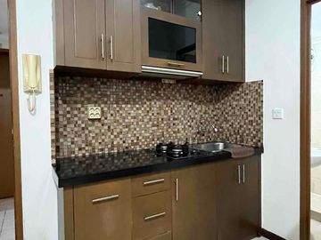 Disewakan 1 Bedroom furnished apartemen maple park sunter