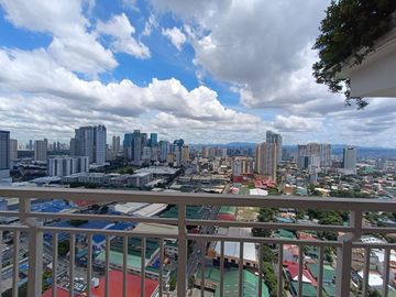 Well-Maintained 2BR Condo at Fairlane Residences, Kapitolyo
