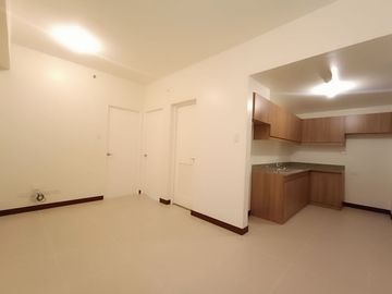 Well-Maintained 2BR Condo at Fairlane Residences, Kapitolyo