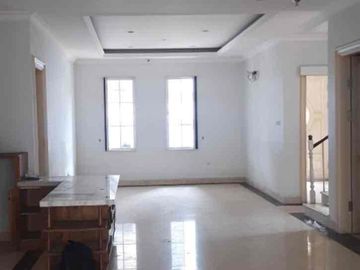 Rumah Mewah Siap Huni Dengan lingkungan nyaman Berlokasi di Sutera Palma Alam Sutera