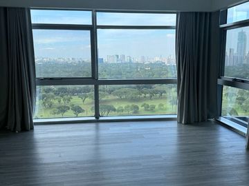 Spacious 3 Bedroom Residence with 2 Parking Slots in Pacific Plaza Towers, BGC - R1744