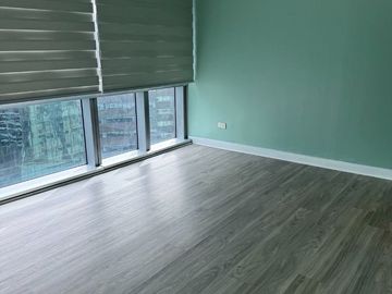 Spacious 3 Bedroom Residence with 2 Parking Slots in Pacific Plaza Towers, BGC - R1744