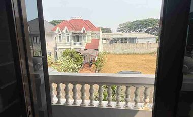 Dijual Rumah Cantik Terawat Dalam Cluster di Kota Wisata