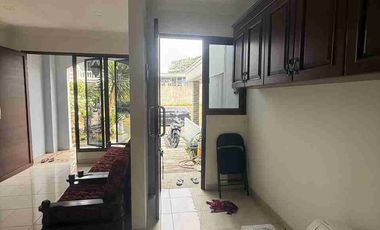 Dijual Rumah Cantik Terawat Dalam Cluster di Kota Wisata