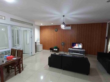 Disewakan Rumah Mewah Dekat Jaksel