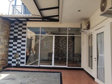 DISEWAKAN RUMAH RAPIH SIAP HUNI DI	CLUSTER SAPPHIRE , PHG GADING SERPONG