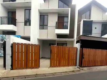 Rumah di Pocis Dekat Lotte Serpong, AlAzhar 25, Pasar Jengkol, RS.Hermina Puspitek, Unpam Viktor, Stasiun Rawabuntu