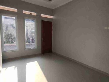 DIJUAL RUMAH BARU DI CIPAYUNG JAKARTA TIMUR