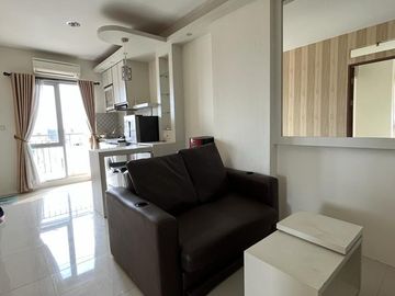 Dijual 2BR Full Furnish Oak Tower B – Untuk Keluarga, Dekat LRT & Terminal Pulo Gadung, Lantai 21