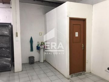 Tempat Usaha Ex Apotek Lokasi Strategis Pinggir Jalan Raya Ciputat Kebayoran Lama Jakarta Selatan