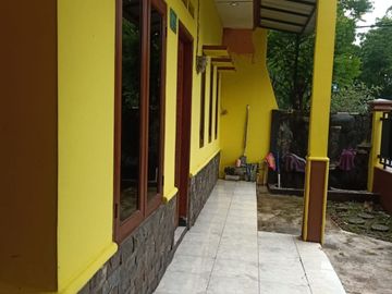 DIJUAL RUMAH DEKAT SUMMARECON BEKASI