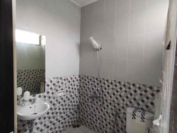 Dijual Rumah 2 Lantai Siap huni  dalam cluster Green Ara Harapan Indah Bekasi