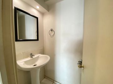 ARRIENDO OFICINA 305-A, PRAT 514
