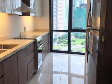 FOR SALE/LEASE - Furnished Condo Unit with Balcony in Tower 2, Arya Residences, BGC, Brgy. Fort Bonifacio, Taguig City