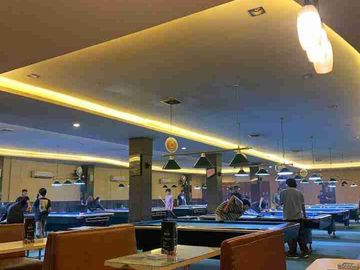 Tempat Usaha Pool, Cafe & Bilyard Di Kawasan Bisnis Area Demangan Baru Dekat AMPLAZ, Kampus UGM, SADHAR, ATMAJAYA