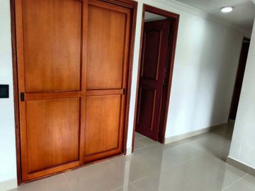 SE VENDE APARTAMENTO EN LAURELES LA ALMERIA