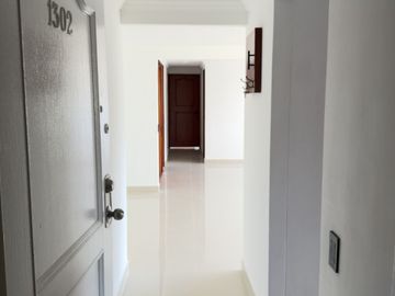 SE VENDE APARTAMENTO EN LAURELES LA ALMERIA