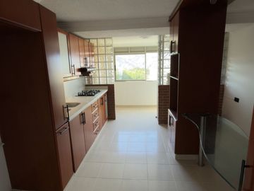 SE VENDE APARTAMENTO EN LAURELES LA ALMERIA
