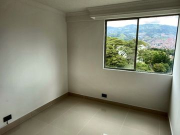 SE VENDE APARTAMENTO EN LAURELES LA ALMERIA