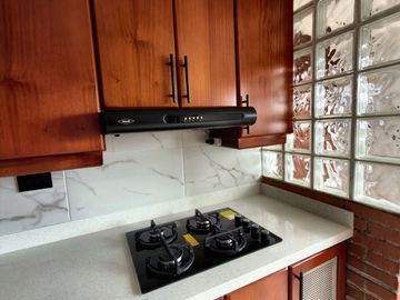 SE VENDE APARTAMENTO EN LAURELES LA ALMERIA