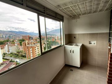 SE VENDE APARTAMENTO EN LAURELES LA ALMERIA