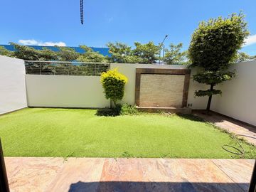 Casa en renta en Solares, en coto Althea