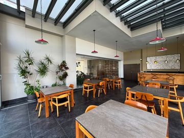 Departamento recién remodelado en Puerta de Hierro | Piso 19, Una Habitación, Balcón, cochera 2 autos