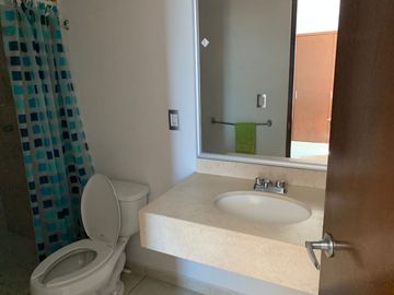 Departamento en Renta 93 m² · 2 Recámaras · Paseo de los Insurgentes, León