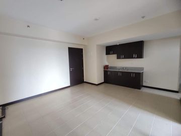 RFO 20K Monthly 1 Bedroom In Makati NEAR in MRT Magallanes Station