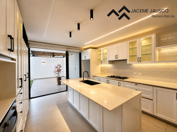 Casa en Zapopan Venta Coto Villa Verona