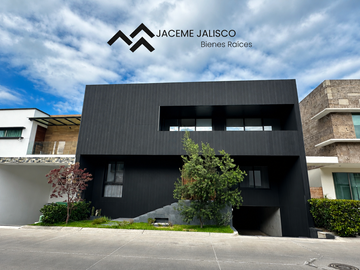Casa en Zapopan Venta Coto Villa Verona
