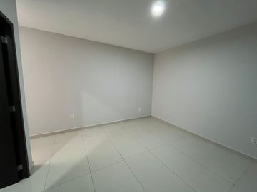 Departamento en renta sobre Av. Guadalupe — Planta baja, 2 recámaras y 2 Baños a una Cuadra de la UNIVA