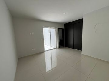 Departamento en renta sobre Av. Guadalupe — Planta baja, 2 recámaras y 2 Baños a una Cuadra de la UNIVA