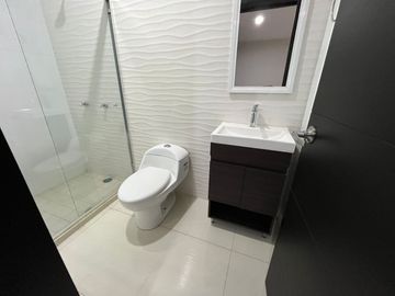 Departamento en renta sobre Av. Guadalupe — Planta baja, 2 recámaras y 2 Baños a una Cuadra de la UNIVA