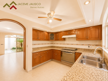 Casa en Venta Zapopan Coto Virreyes
