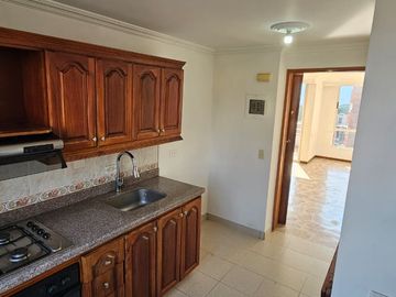 SE VENDE APARTAMENTO EN LAURELES - VELODROMO