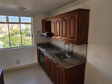 SE VENDE APARTAMENTO EN LAURELES - VELODROMO