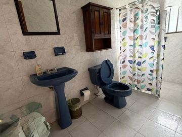 CASA VENTA LOMAS 4A SIN VECINOS AL FRENTE.