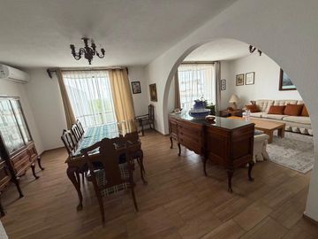 CASA VENTA LOMAS 4A SIN VECINOS AL FRENTE.