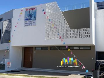 CASA EN VALLE IMPERIAL