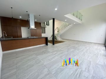 CASA EN VALLE IMPERIAL