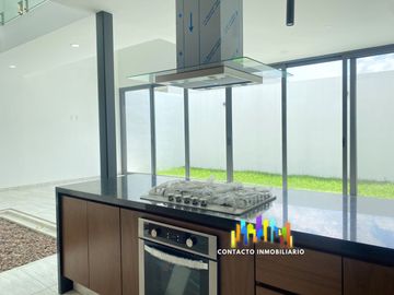 CASA EN VALLE IMPERIAL