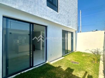 CASA EN VENTA COTO LEVANA RESIDENCIAL - JOCOTÁN - ZONA CHIVAS VERDE VALLE - RINCONADA DEL BOSQUE