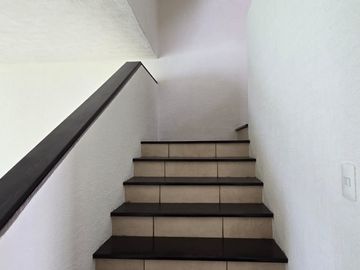 CASA EN RENTA, 3 NIVELES, PRIVADA RESIDENCIAL EN SAN CRISTOBAL DE LAS CASAS, CHIAPAS