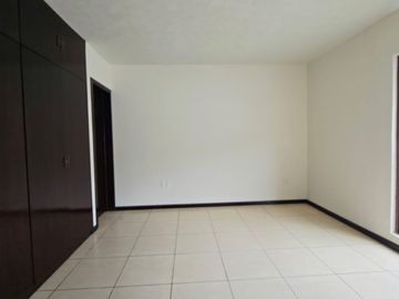 CASA EN RENTA, 3 NIVELES, PRIVADA RESIDENCIAL EN SAN CRISTOBAL DE LAS CASAS, CHIAPAS