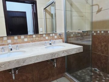 CASA EN RENTA, 3 NIVELES, PRIVADA RESIDENCIAL EN SAN CRISTOBAL DE LAS CASAS, CHIAPAS