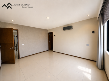 Casa en Venta Coto La Toscana - ZONA VALLE REAL