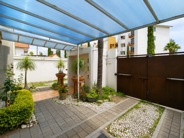 Increible Casa en Venta en Milenio III, Queretaro | 4 Recámaras |