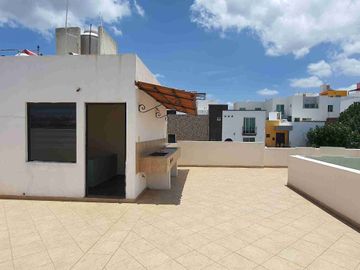 Casa en Renta con Roof Garden y 3 Recámaras | Haciendas del Marfil, Guanajuato