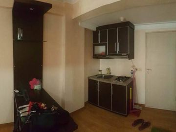 Furnished Minimalis Balkon, Apartemen 2Br Di Bekasi *j1279tef